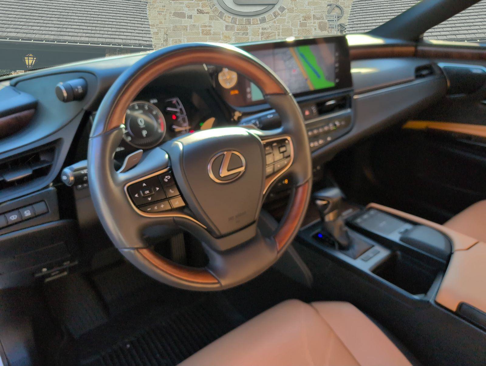 Used 2022 Lexus ES 350 Ultra Luxury w/ Accessory Package 2 FWD image 6