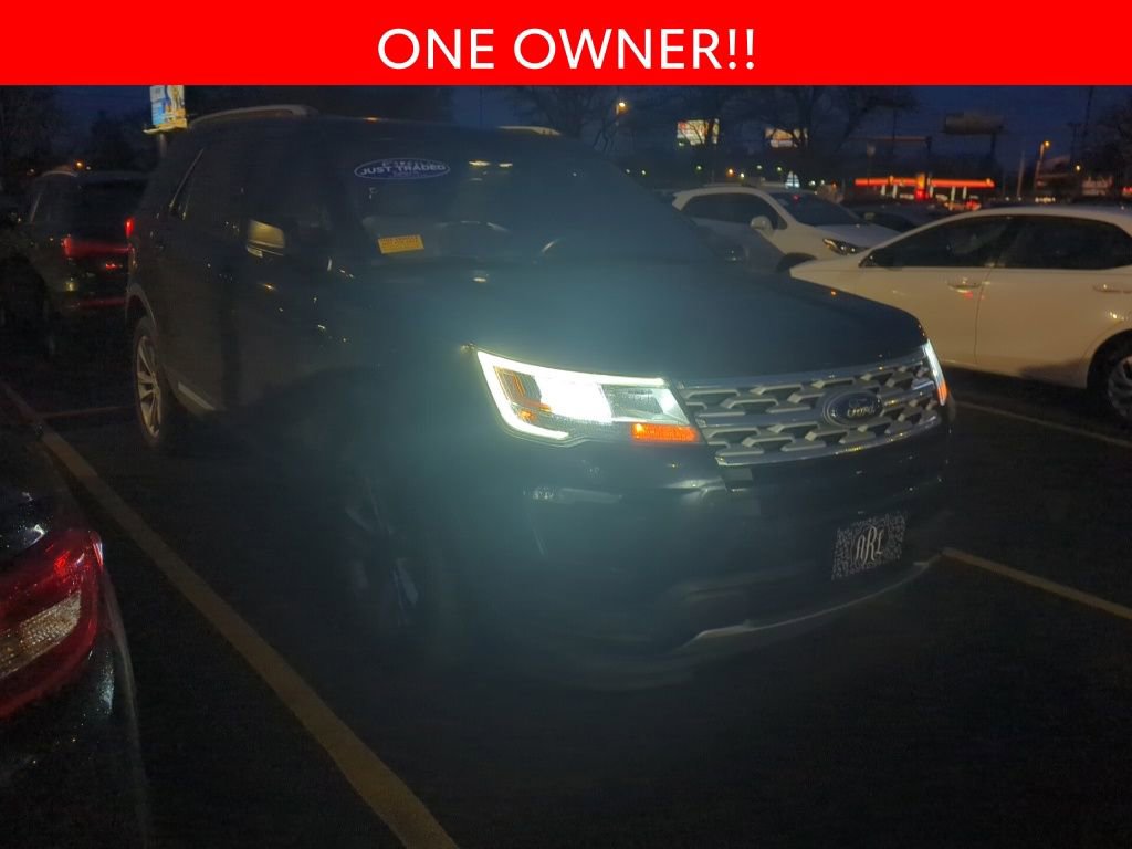 Used 2019 Ford Explorer XLT w/ Equipment Group 202A image 3