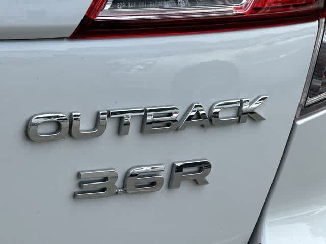 Used 2013 Subaru Outback 3.6R Limited w/ Moonroof Pkg AWD/4WD image 26