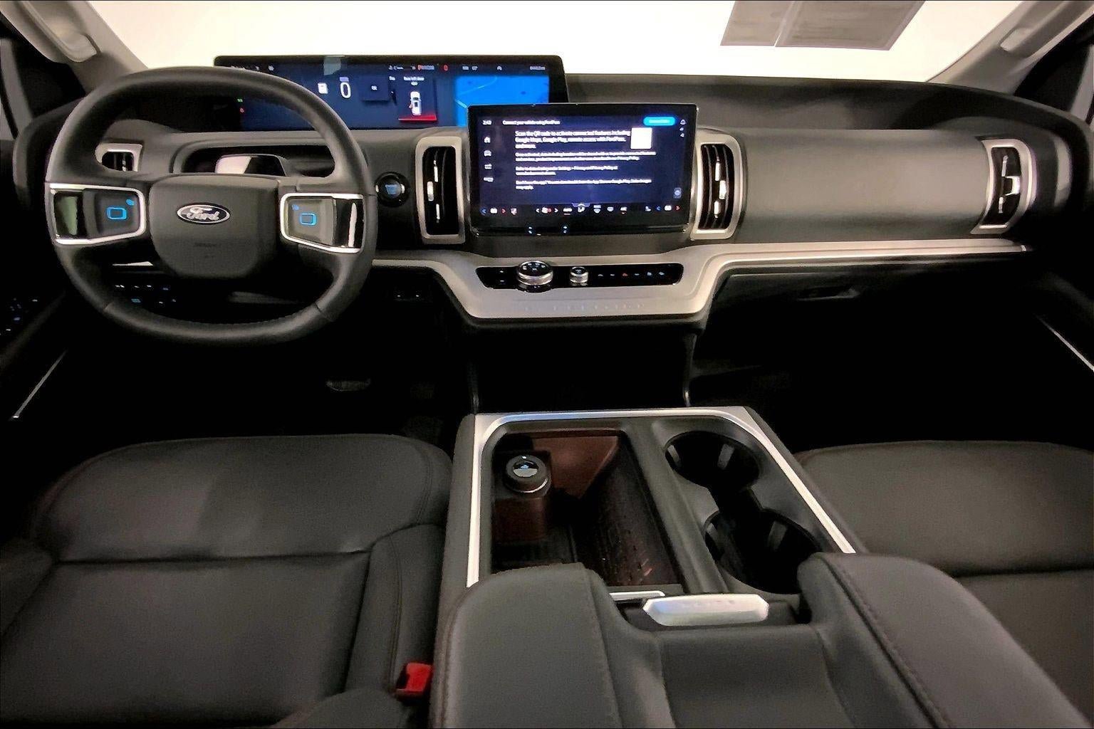 Used 2025 Ford Expedition Active AWD/4WD image 15
