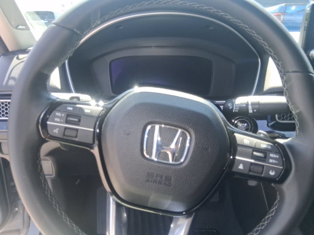 Used 2022 Honda Civic Touring image 9