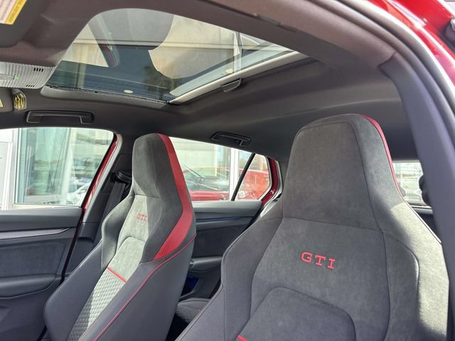 New 2026 Volkswagen GTI SE FWD image 16