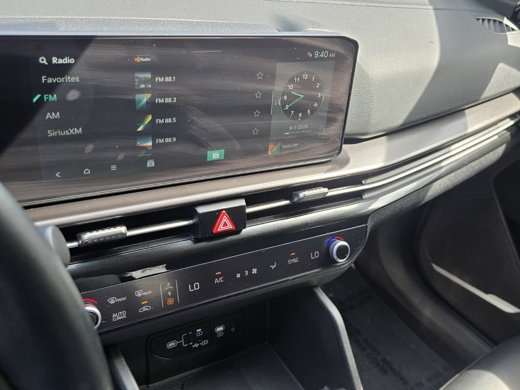 Used 2026 Kia Sportage EX FWD image 19