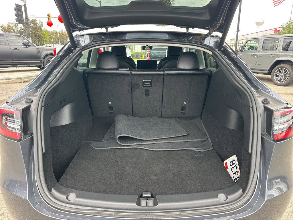 Used 2022 Tesla Model Y Performance image 33