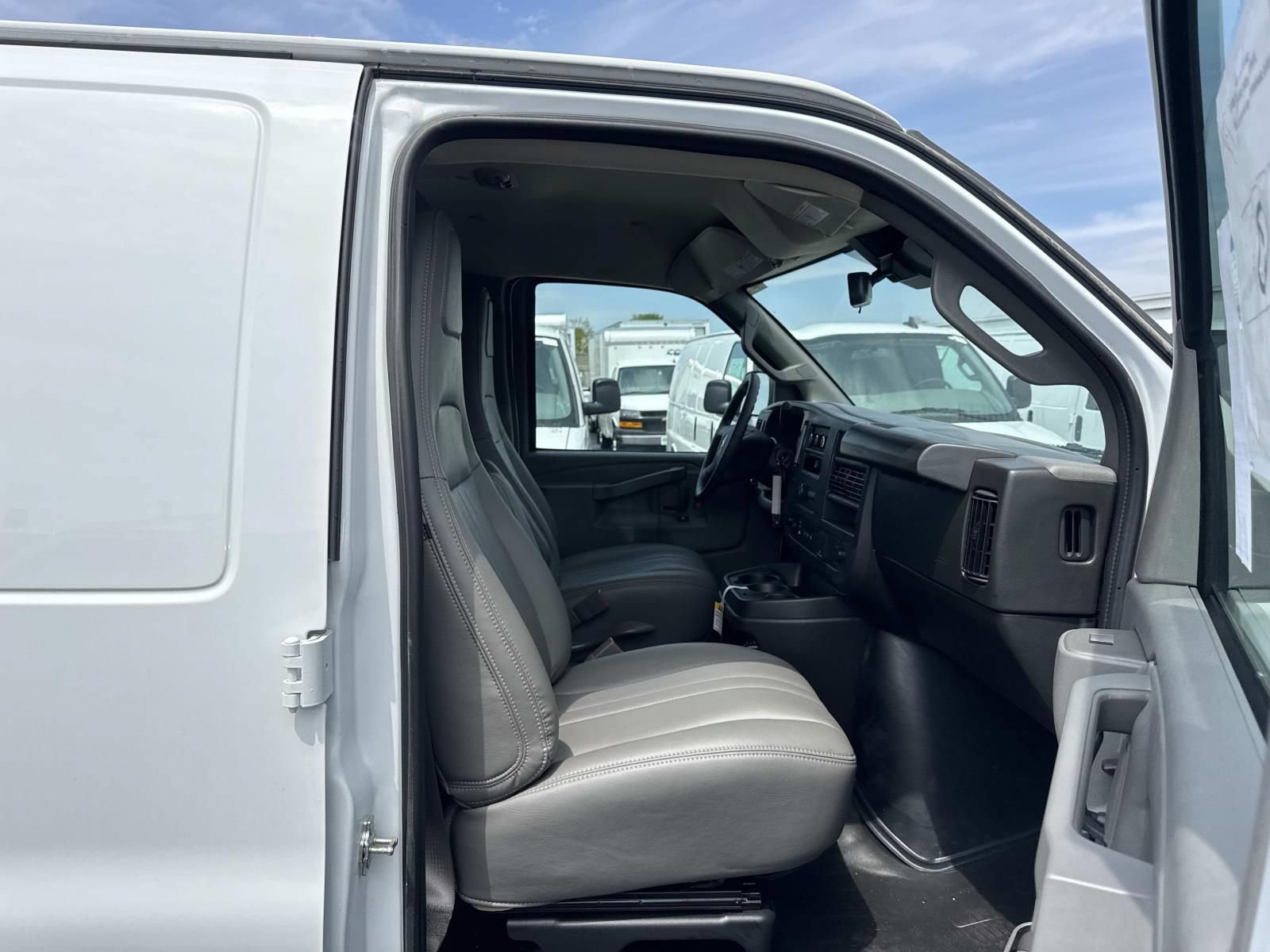 New 2025 Chevrolet Express 2500 w/ Driver Convenience Package RWD image 11
