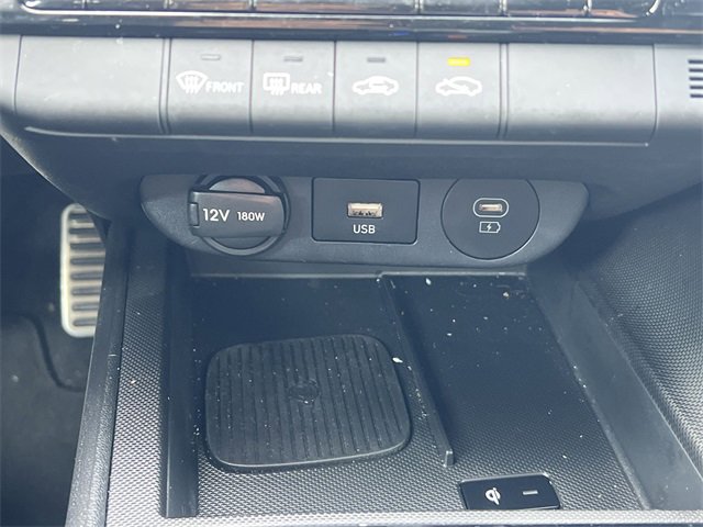 Certified 2025 Hyundai Elantra SEL image 16