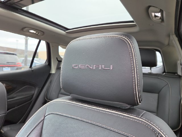 Used 2019 GMC Terrain Denali w/ Advanced Safety Package AWD/4WD image 23