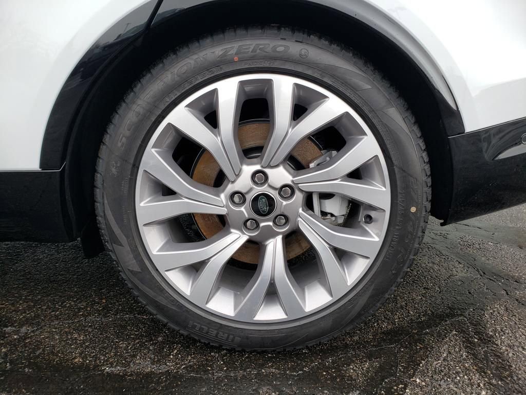 New 2026 Land Rover Discovery Limited Edition image 27