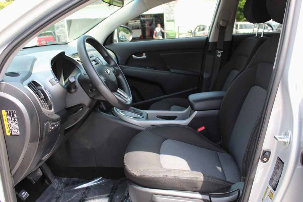 Used 2015 Kia Sportage LX AWD/4WD image 23