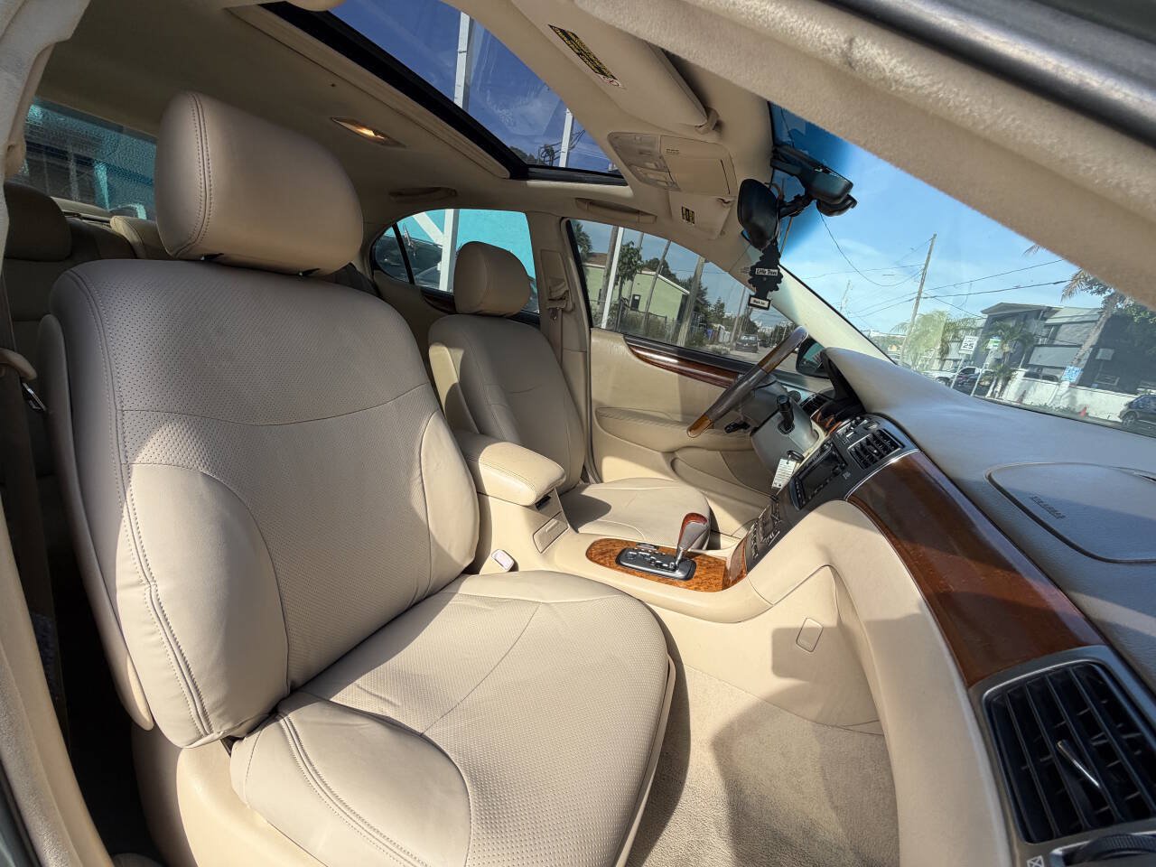 Used 2005 Lexus ES 330 FWD image 15