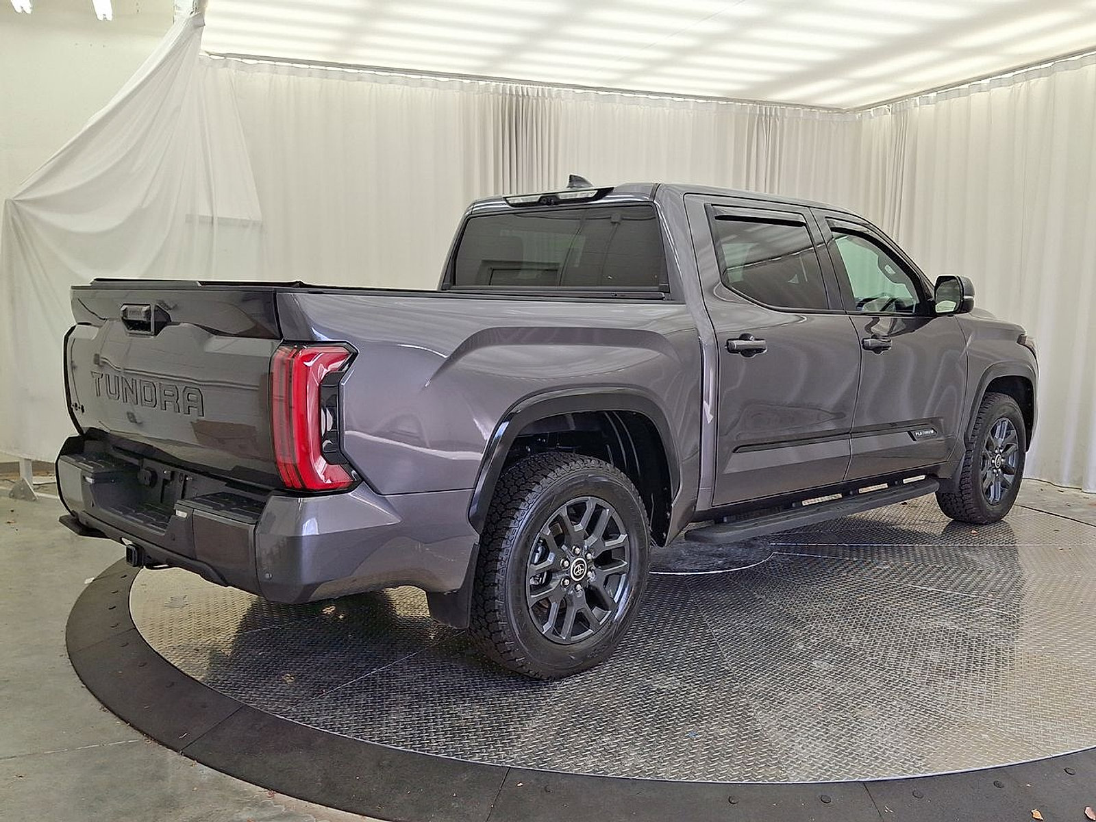 Used 2022 Toyota Tundra Platinum image 25