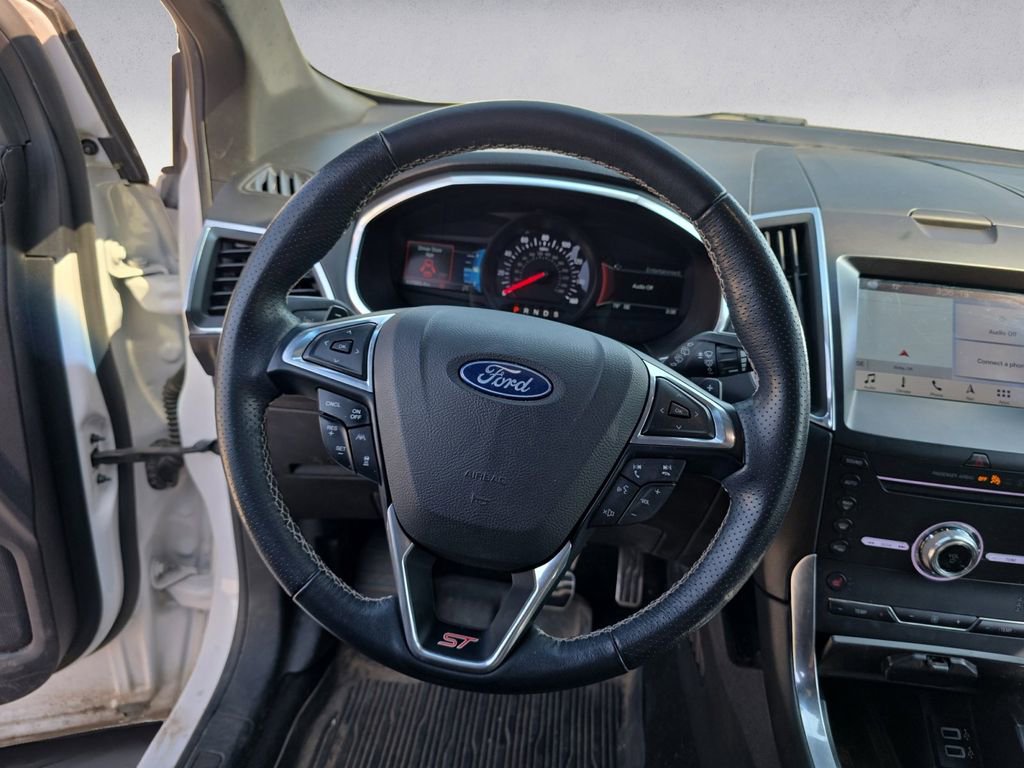 Used 2019 Ford Edge ST w/ Convenience Package AWD/4WD image 12