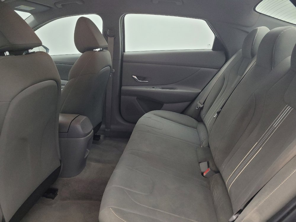 Used 2024 Hyundai Elantra SEL FWD image 18
