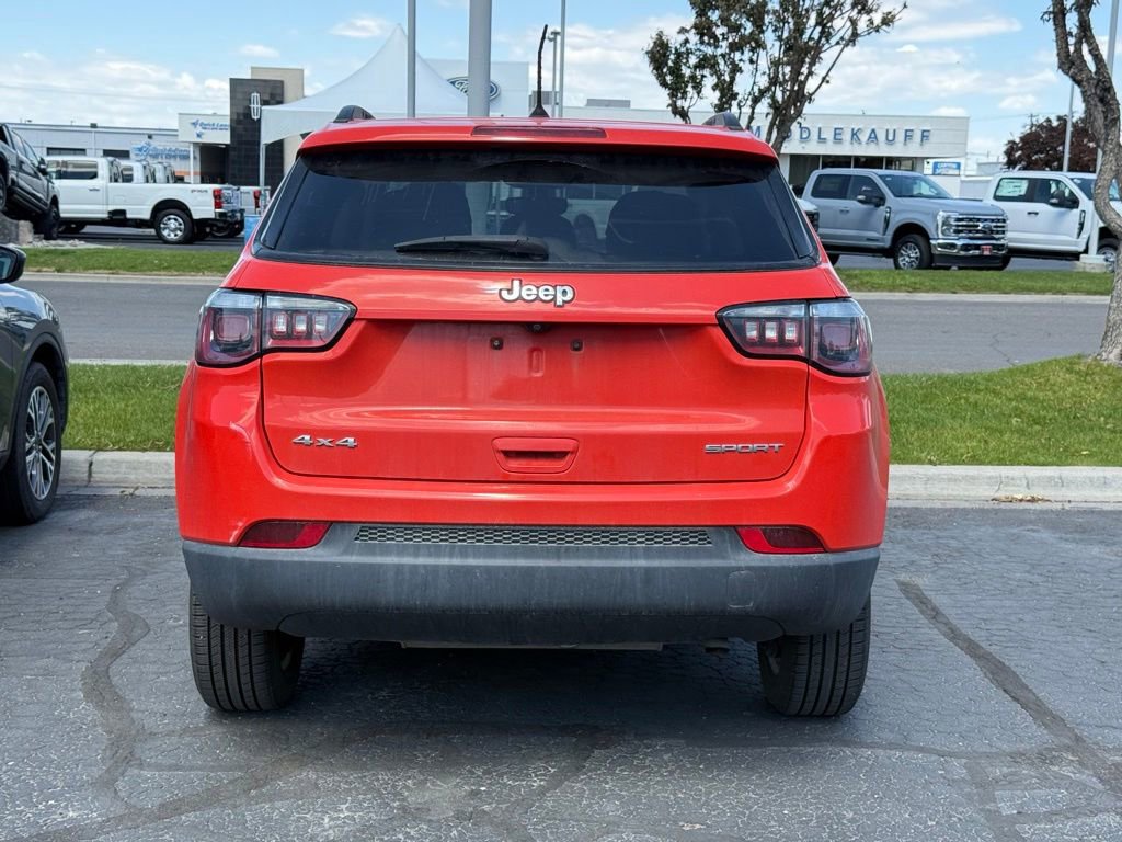 Used 2018 Jeep Compass Sport AWD/4WD image 5
