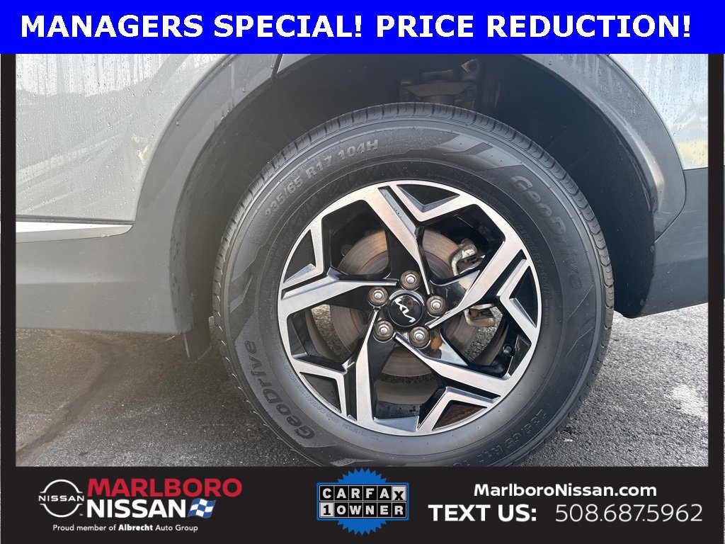 Used 2024 Kia Sportage LX image 12