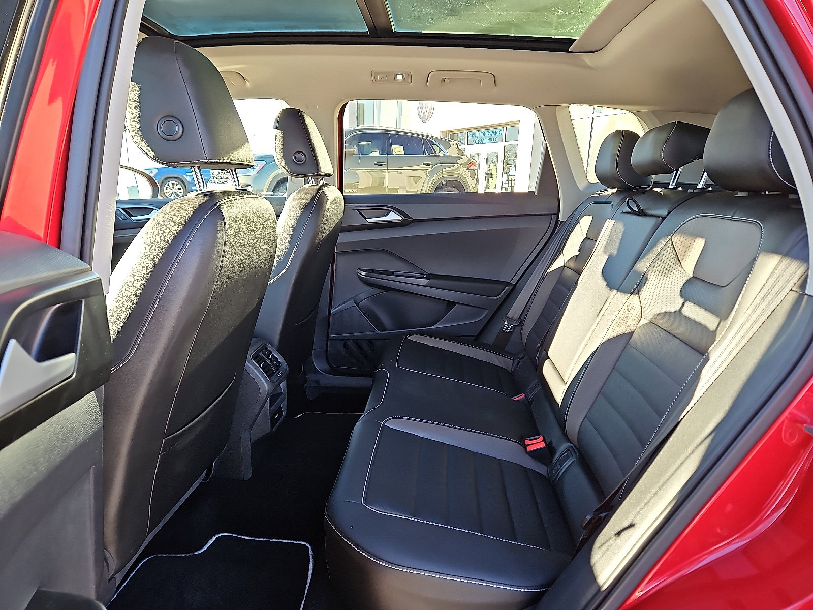 Certified 2023 Volkswagen Taos SEL image 9