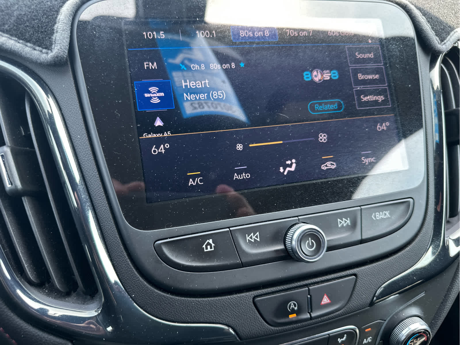Certified 2022 Chevrolet Equinox RS w/ Infotainment Package image 9