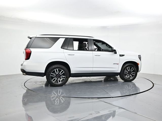 Used 2023 GMC Yukon AT4 w/ Technology Package AWD/4WD image 2