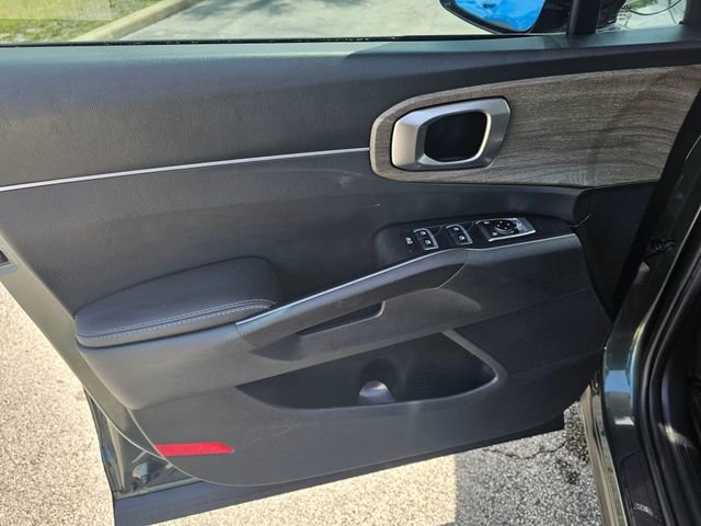 Used 2023 Kia Sorento X-Line EX image 18