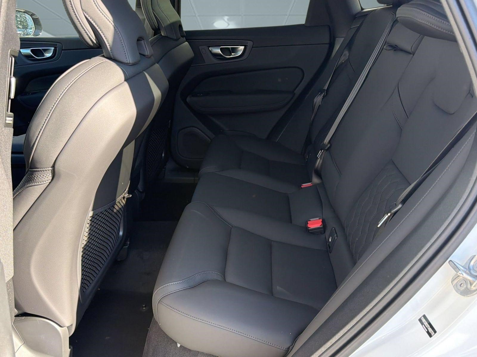 New 2026 Volvo XC60 B5 Plus w/ Climate Package AWD/4WD image 22
