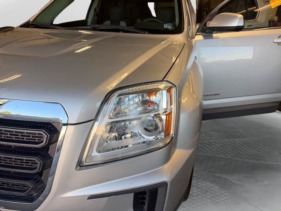 Used 2017 GMC Terrain SLE FWD image 30