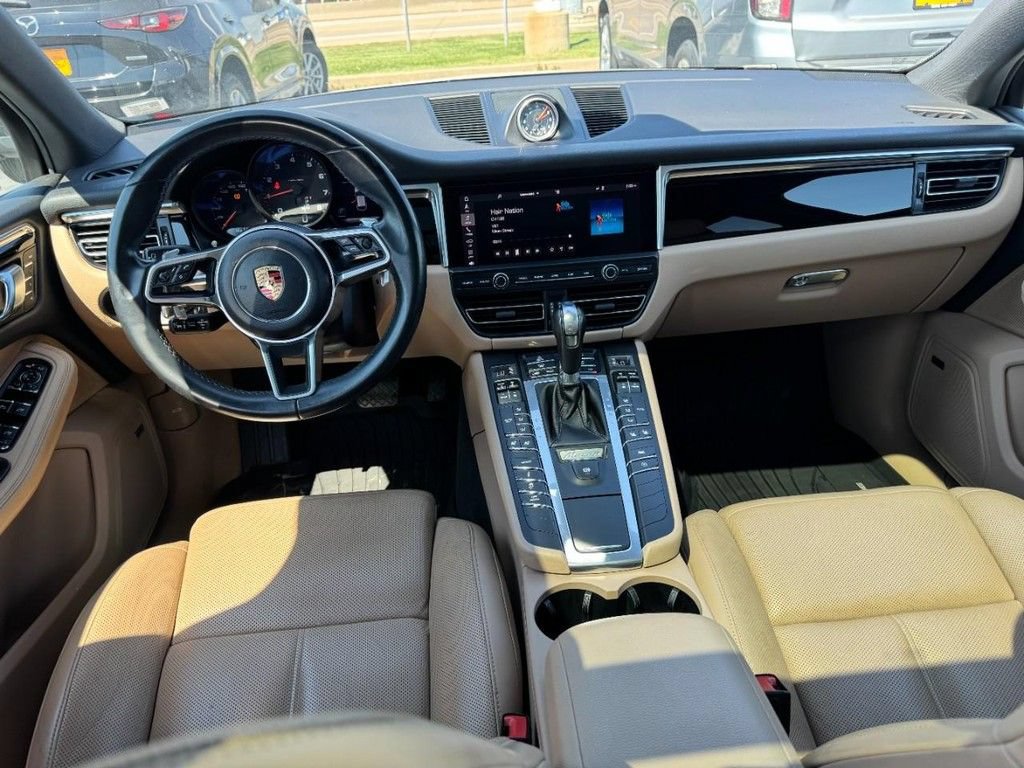 Used 2019 Porsche Macan AWD/4WD image 12