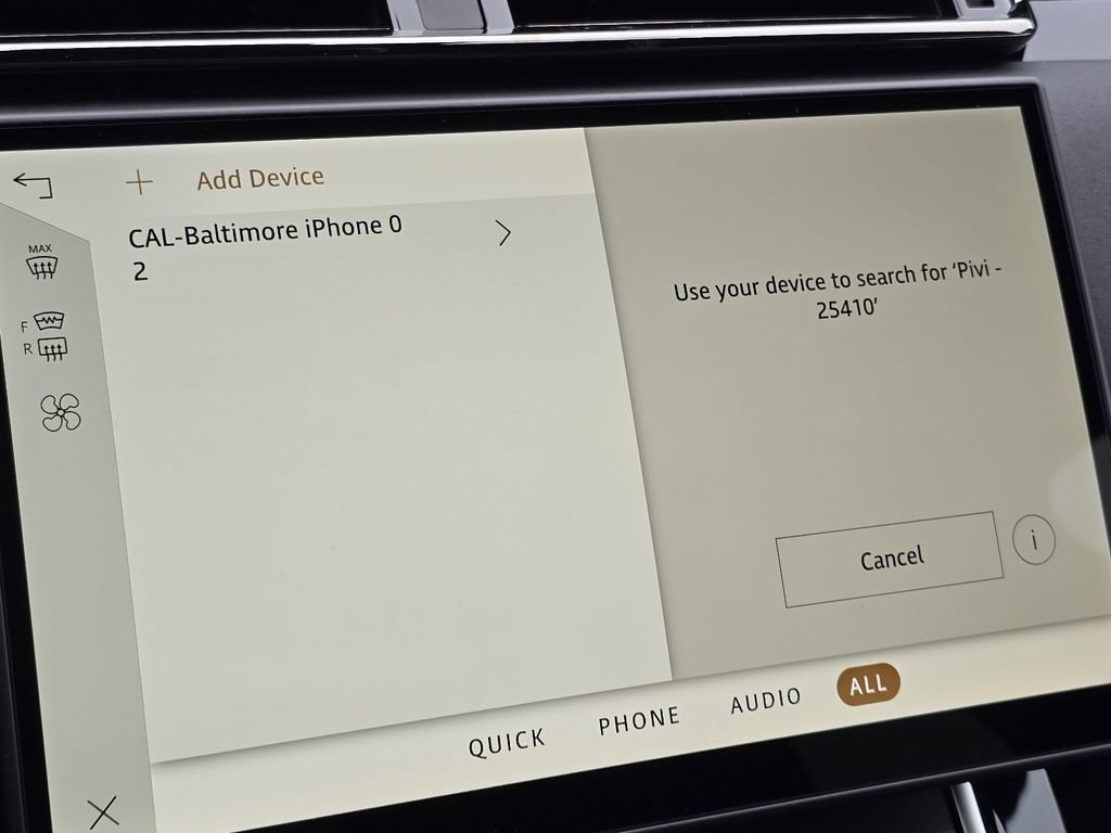 New 2026 Land Rover Range Rover Velar Dynamic SE AWD/4WD image 6
