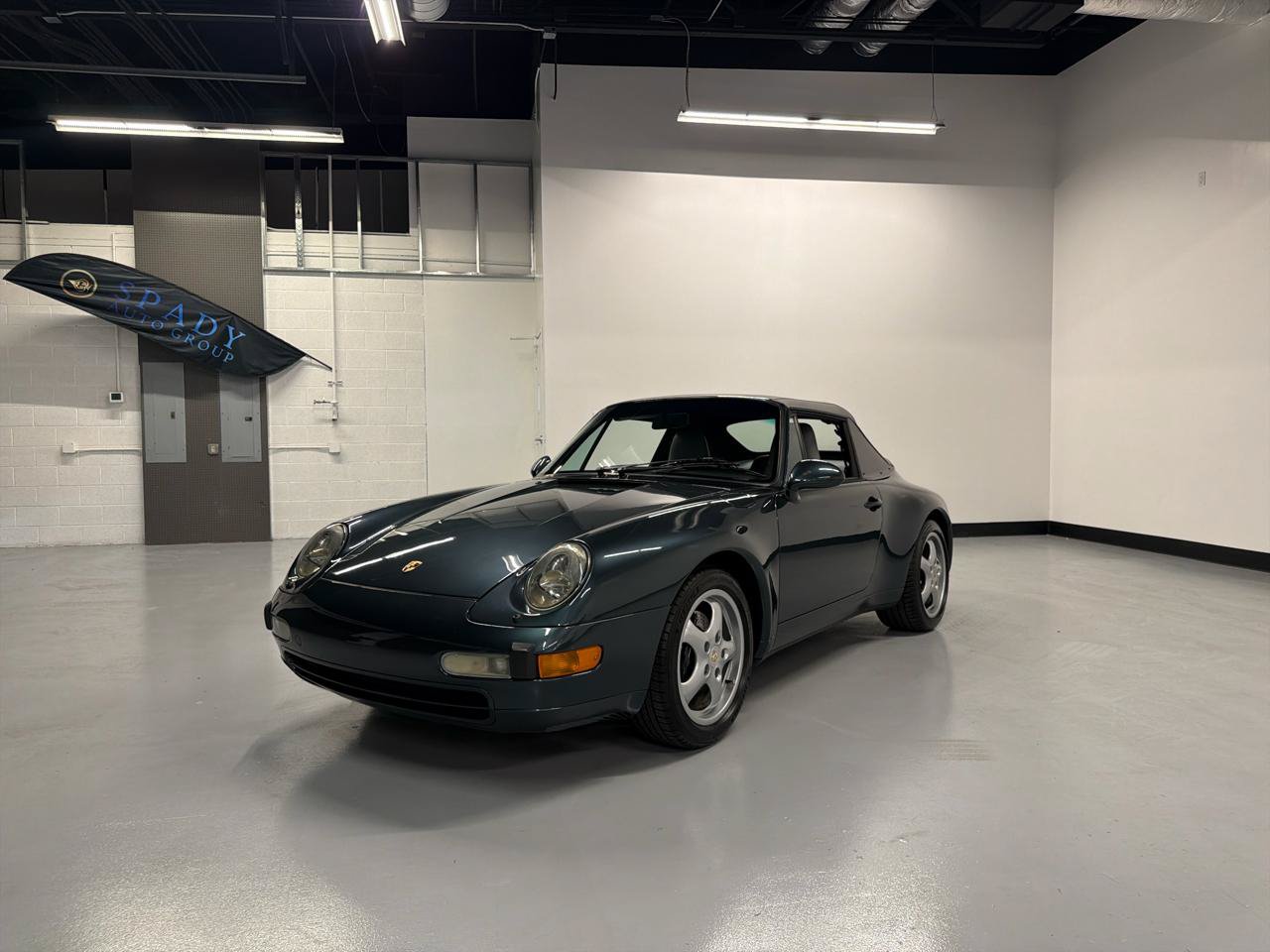 Used 1995 Porsche 911 Cabriolet image 3