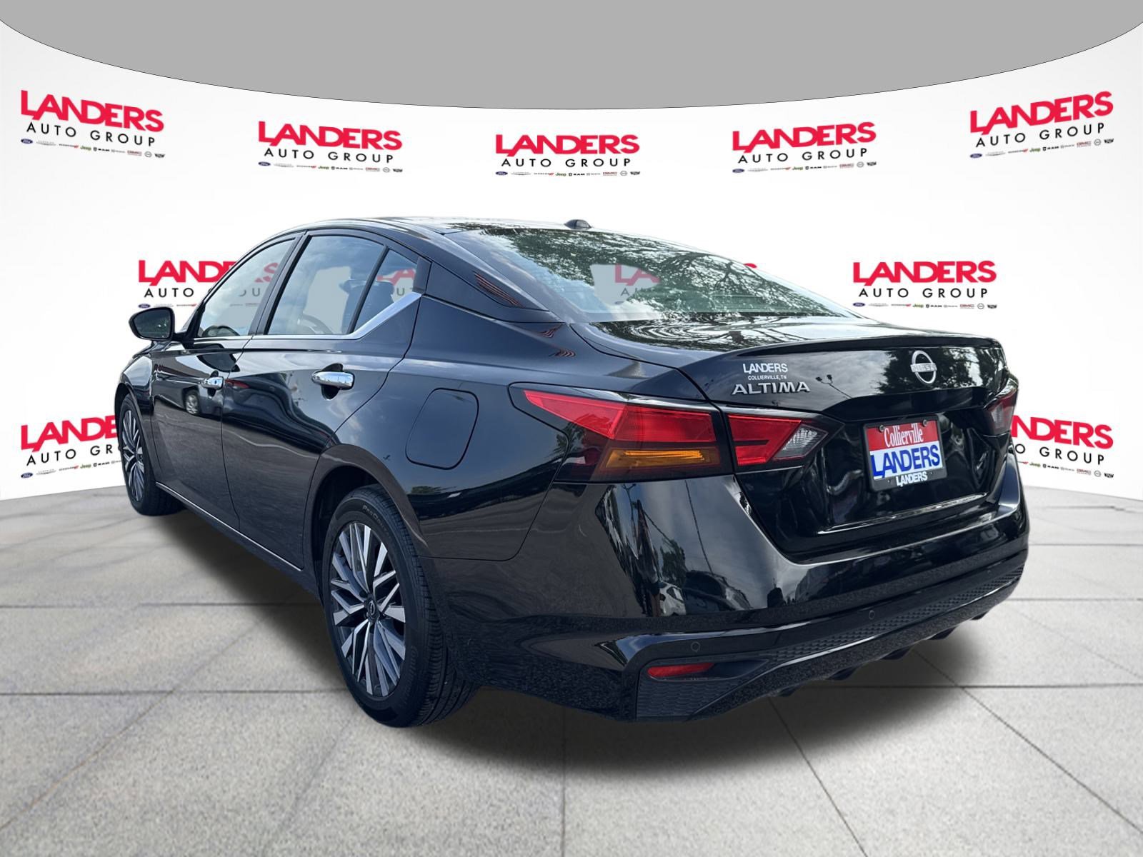 Used 2024 Nissan Altima 2.5 SV image 5