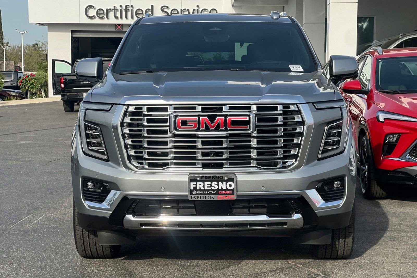 New 2026 GMC Yukon Denali w/ Denali Reserve Package image 3