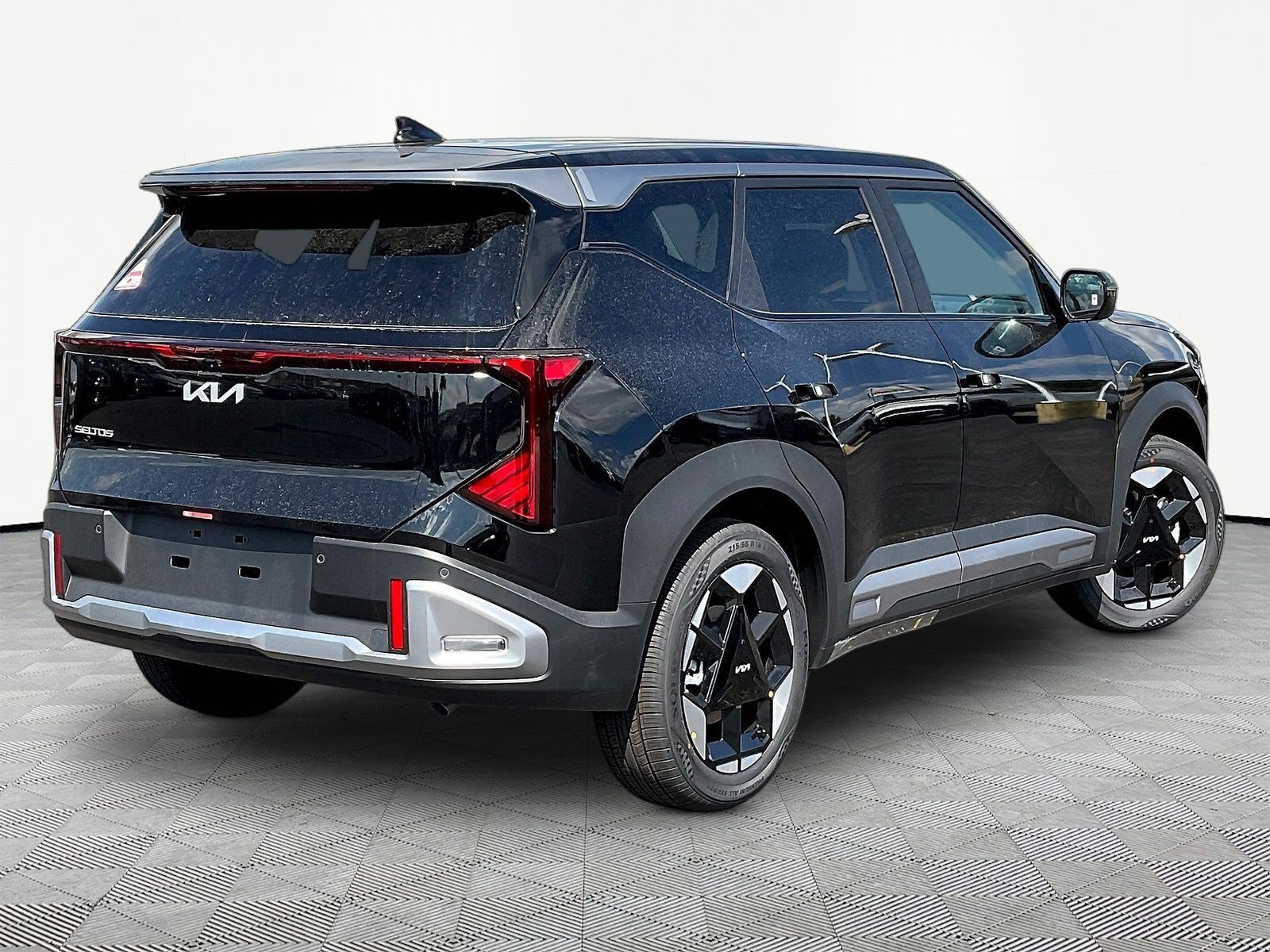 New 2027 Kia Seltos S FWD image 7