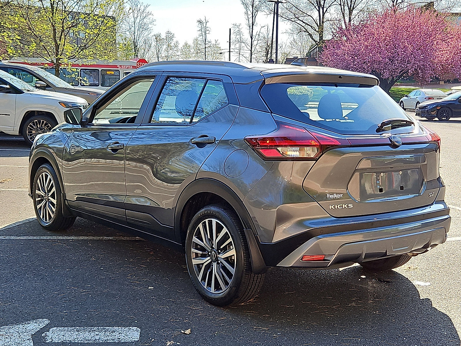 Certified 2023 Nissan Kicks SV image 4