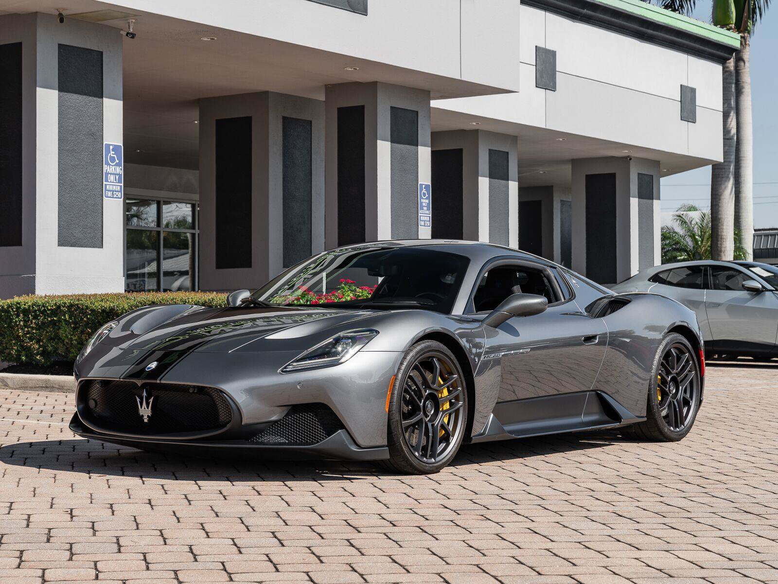 Used 2022 Maserati MC20 Coupe RWD image 23
