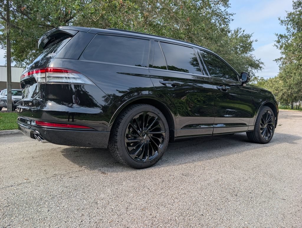 Used 2025 Lincoln Aviator Reserve w/ Jet Appearance Package RWD image 9
