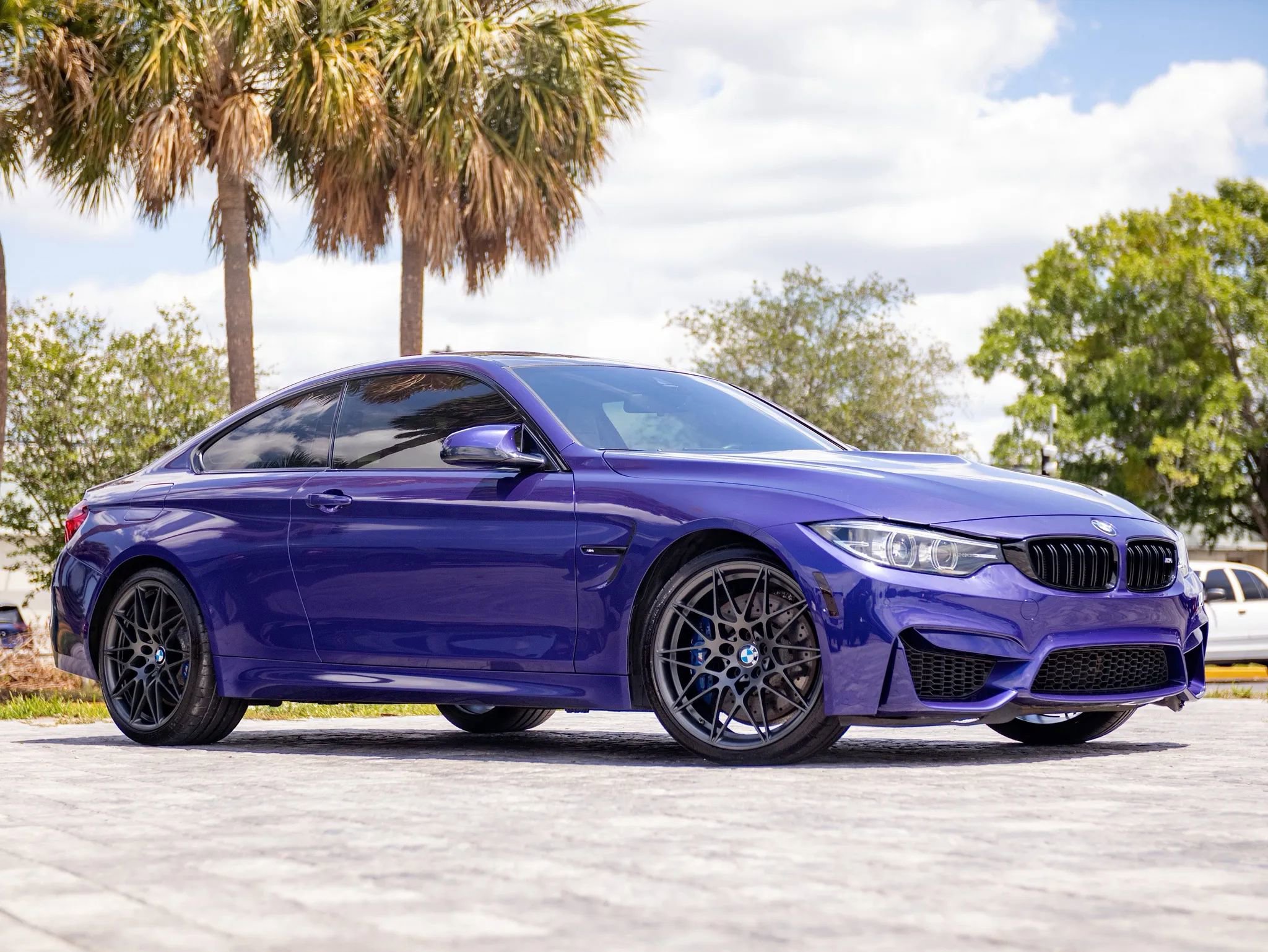 Used 2020 BMW M4 Coupe RWD image 2