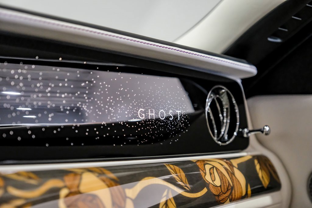 Used 2024 Rolls-Royce Ghost image 25