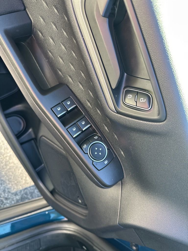 Used 2020 Ford Escape S image 13