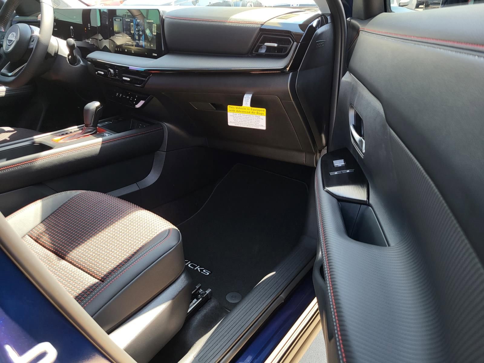 New 2026 Nissan Kicks SR image 12