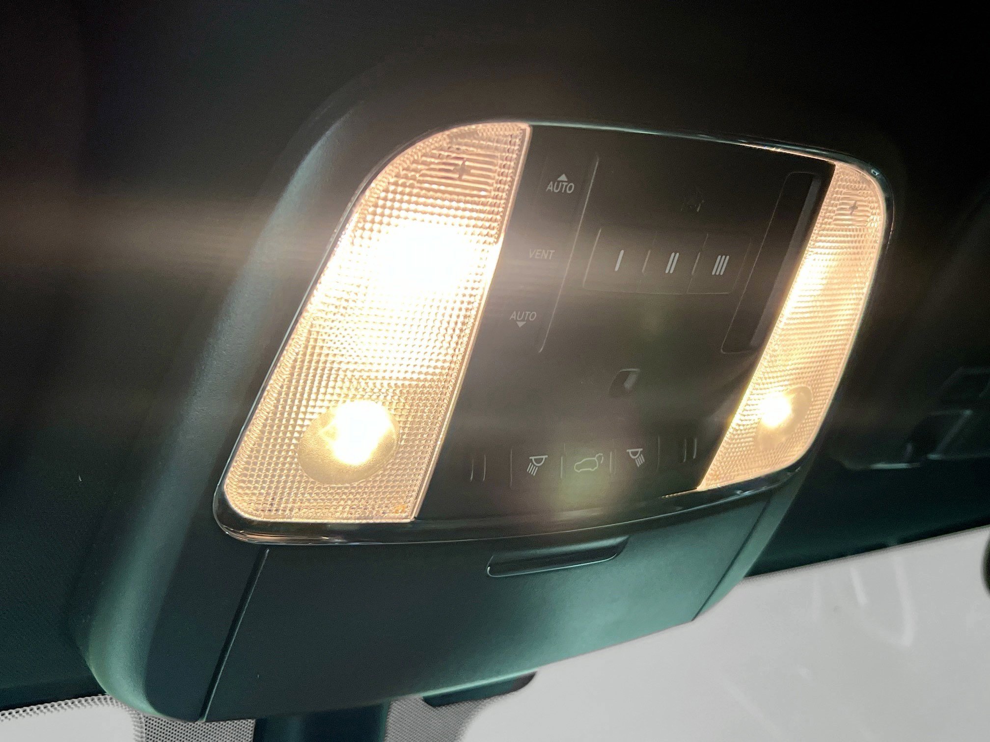 Used 2022 Jeep Grand Cherokee Limited image 22