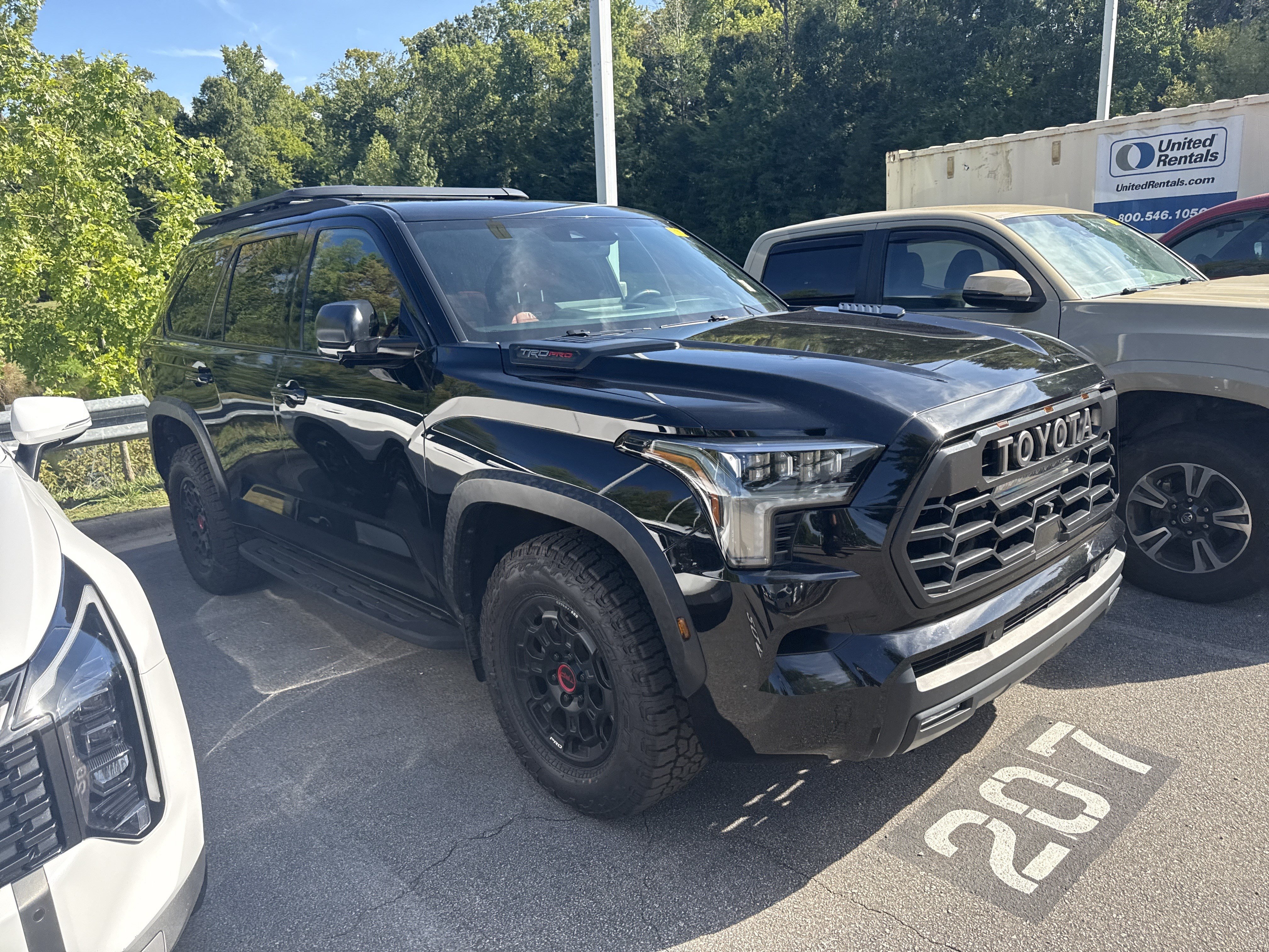 Used 2025 Toyota Sequoia TRD Pro AWD/4WD image 40
