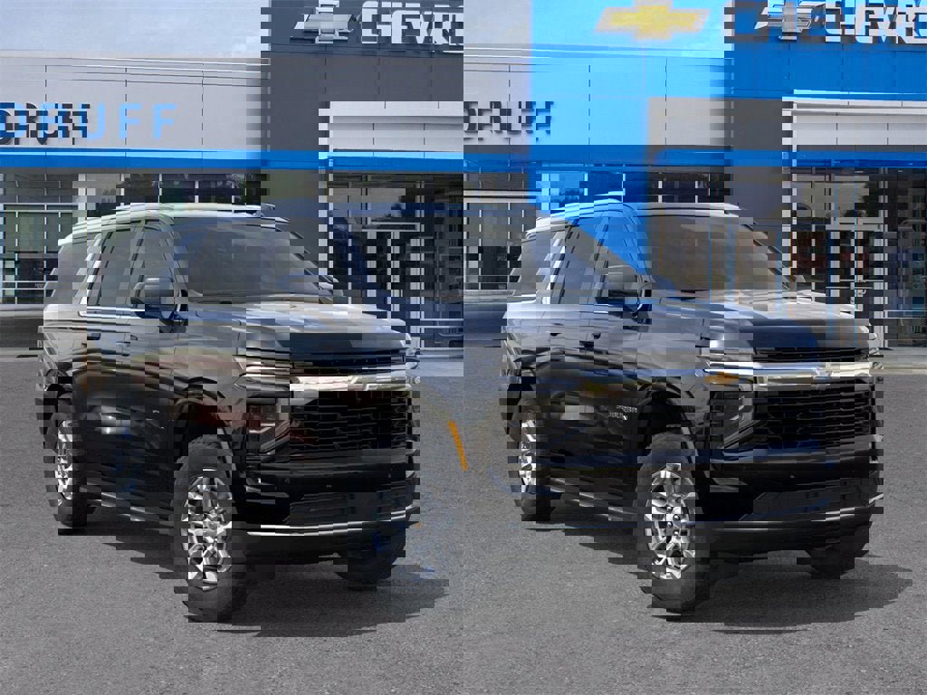 New 2026 Chevrolet Suburban LS image 7