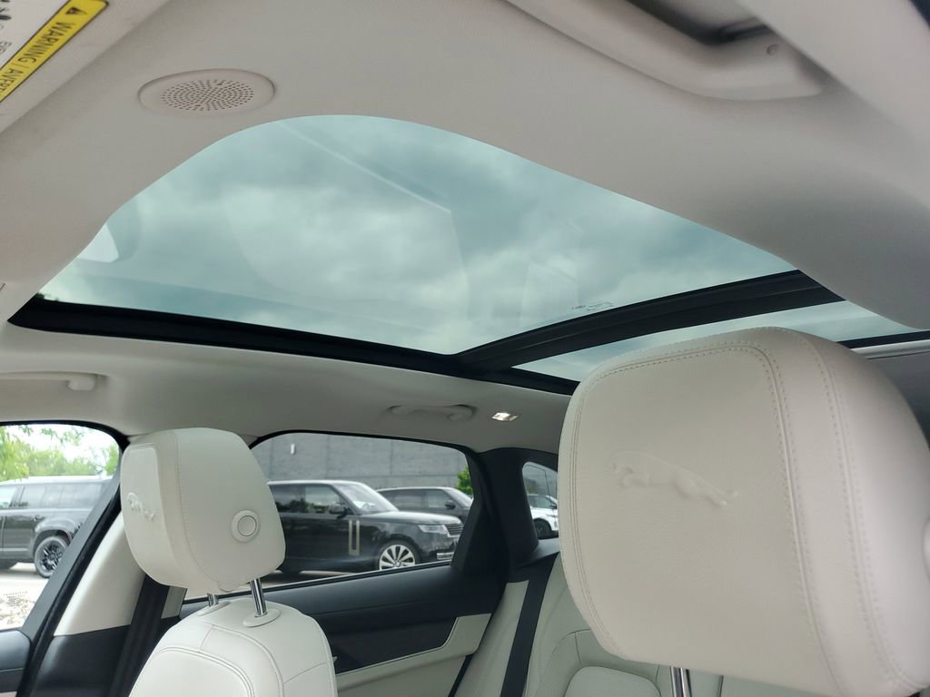 Used 2021 Jaguar F-PACE S AWD/4WD image 12