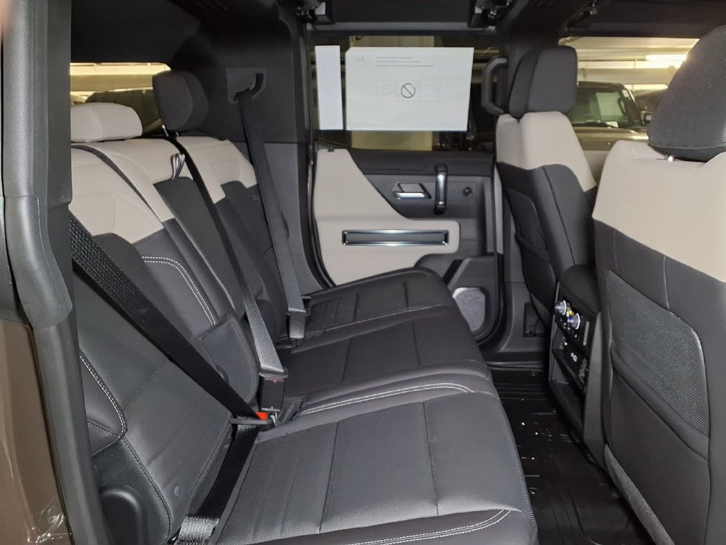 New 2026 GMC Hummer EV SUV AWD/4WD image 7