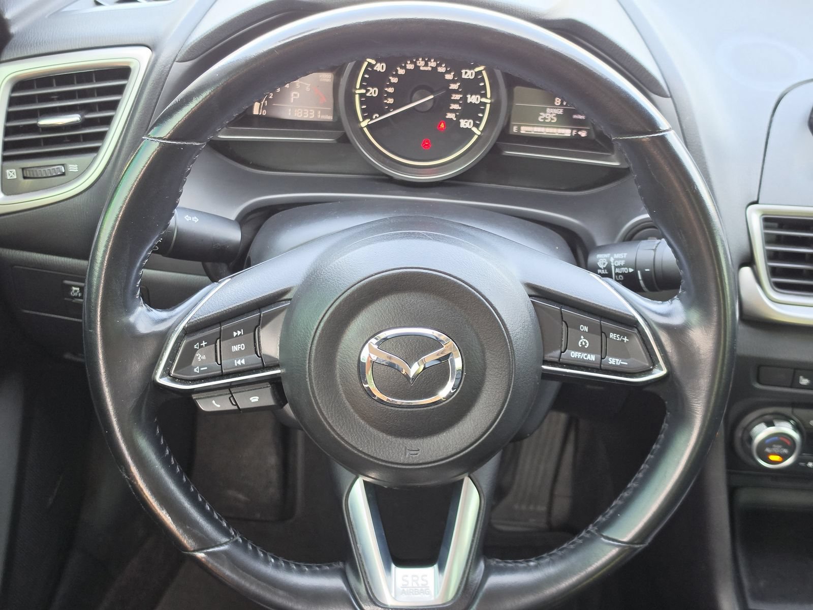 Used 2018 MAZDA MAZDA3 Touring FWD image 16