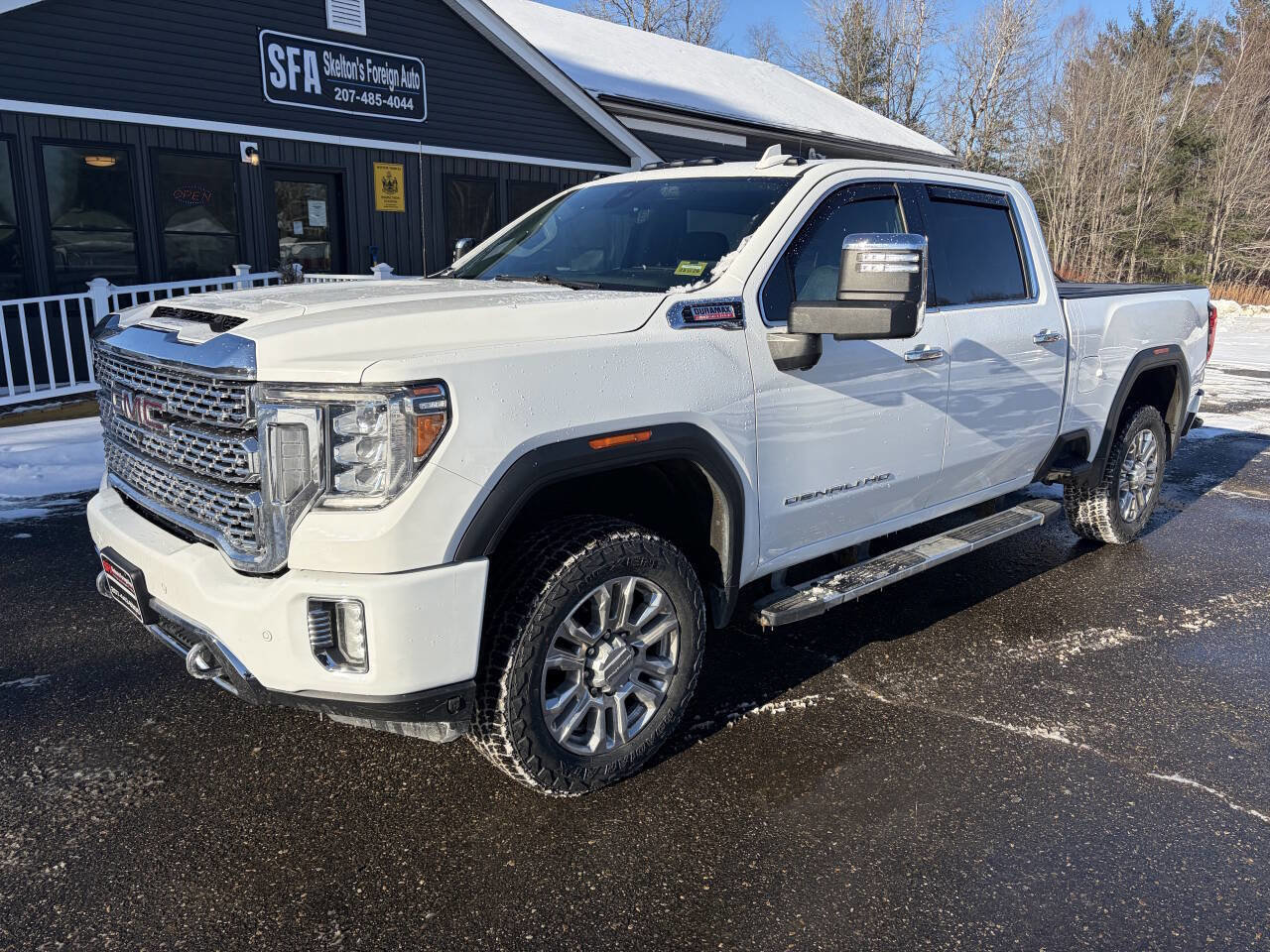 Used 2021 GMC Sierra 2500 Denali w/ Denali Ultimate Package image 3