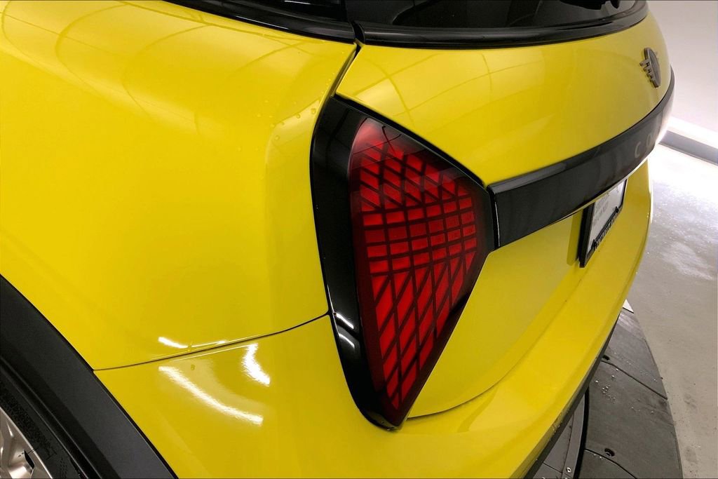 Certified 2025 MINI Cooper S image 28