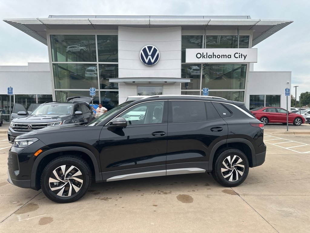 New 2025 Volkswagen Tiguan S image 1