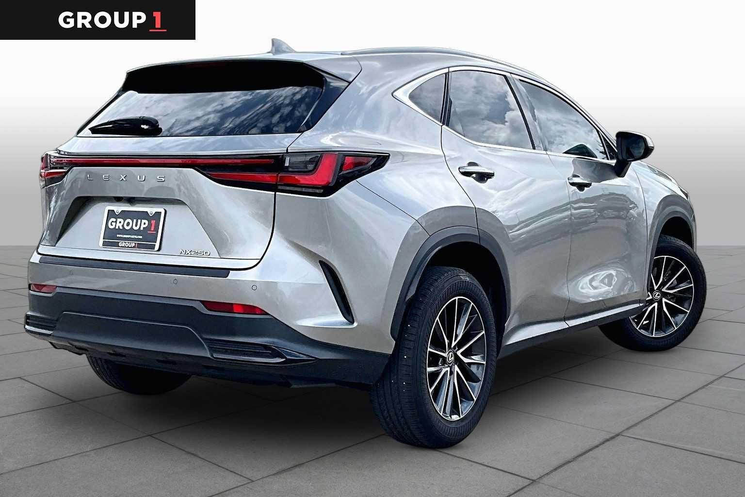 Used 2024 Lexus NX 250 FWD image 11