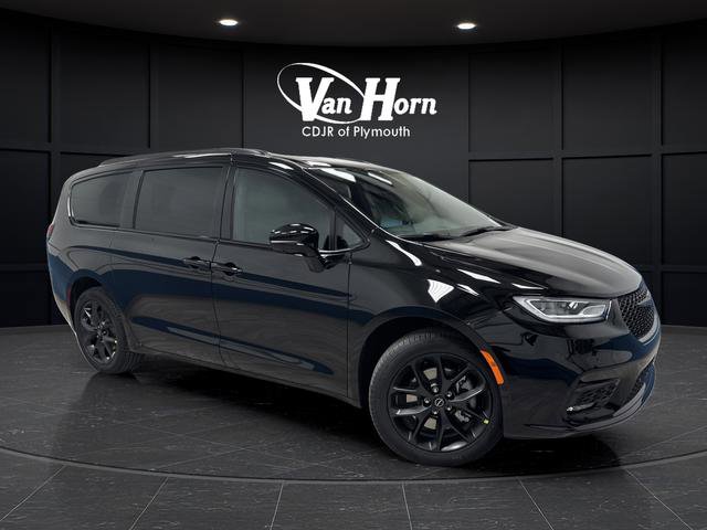 New 2026 Chrysler Pacifica Select image 1