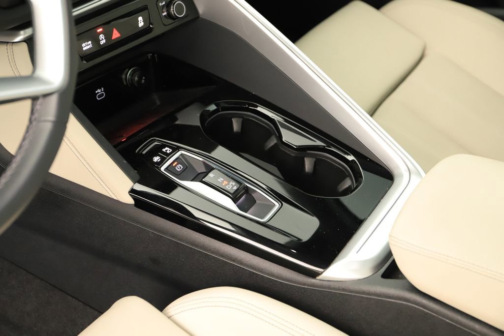 Certified 2025 Audi Q5 Premium Plus w/ Premium Plus AWD/4WD image 18